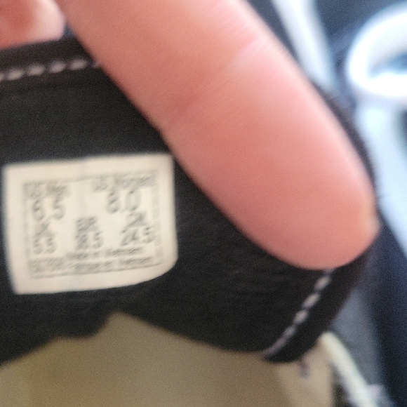 Vans Black and White Old Skool Sneakers - Picture 7 of 7